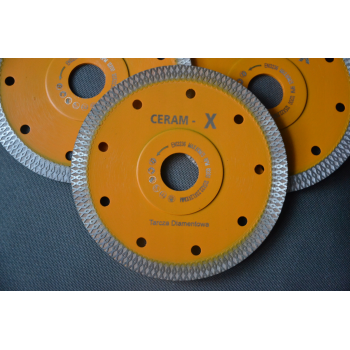Ceram-X Tarcza Diamentowa do cięcia Płytek Gresu Ceramiki Kamienia 125mm Ceram-X Tarcza Diamentowa do cięcia Płytek Gresu Ceramiki Kamienia 125mm